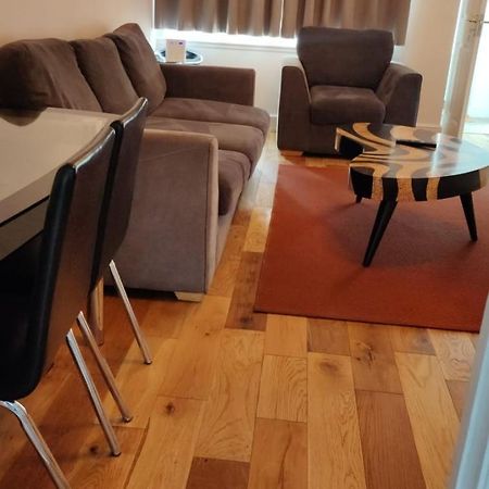2 Bed Solihull Near Nec Airport, Jlr, Resort Wrld Экстерьер фото