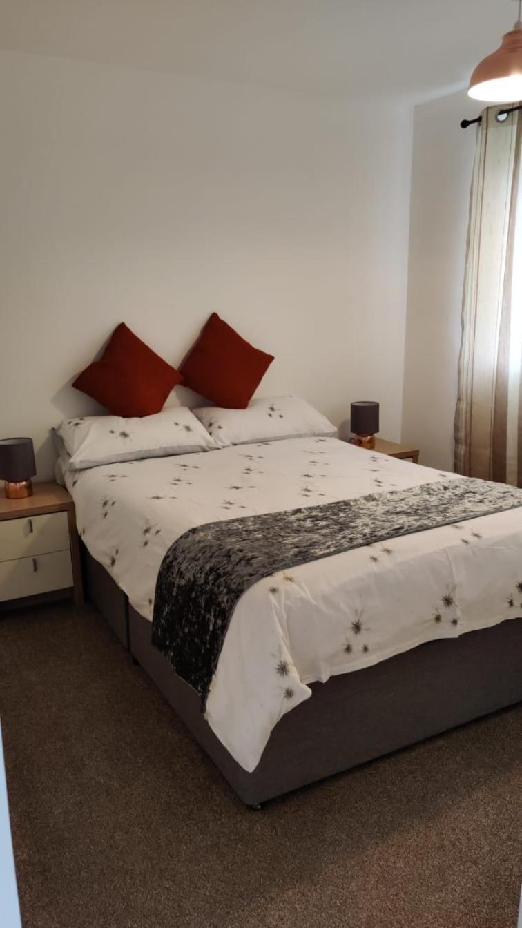 2 Bed Solihull Near Nec Airport, Jlr, Resort Wrld Экстерьер фото