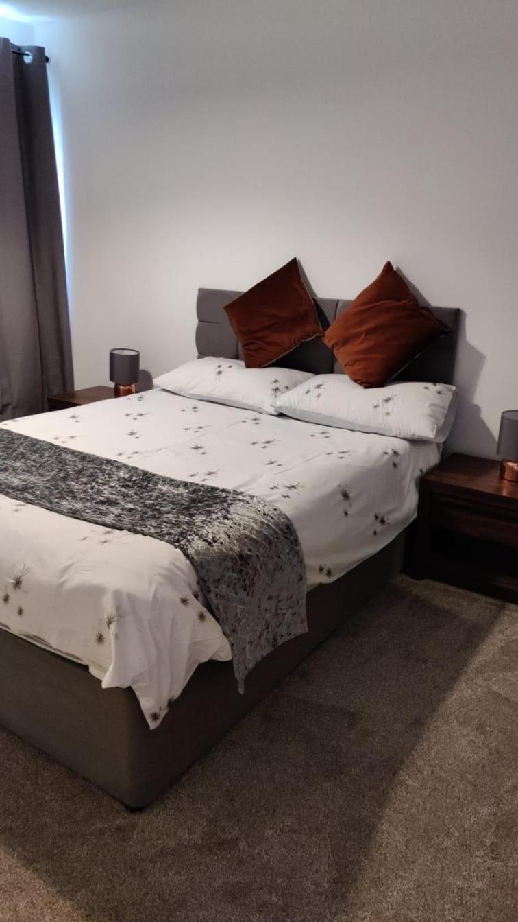 2 Bed Solihull Near Nec Airport, Jlr, Resort Wrld Экстерьер фото
